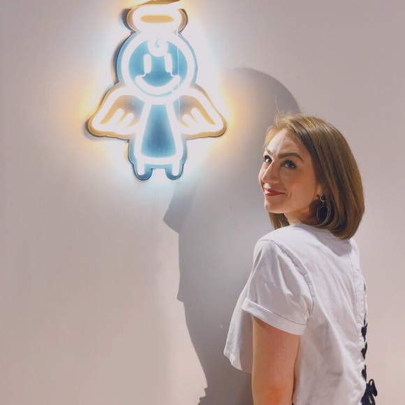 Meet your Posher, Myra - Picture 3 of 7